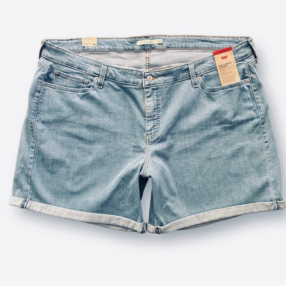Levi’s Mid Length New Jean Shorts 24W Light-Medium Wash Denim Plus Size